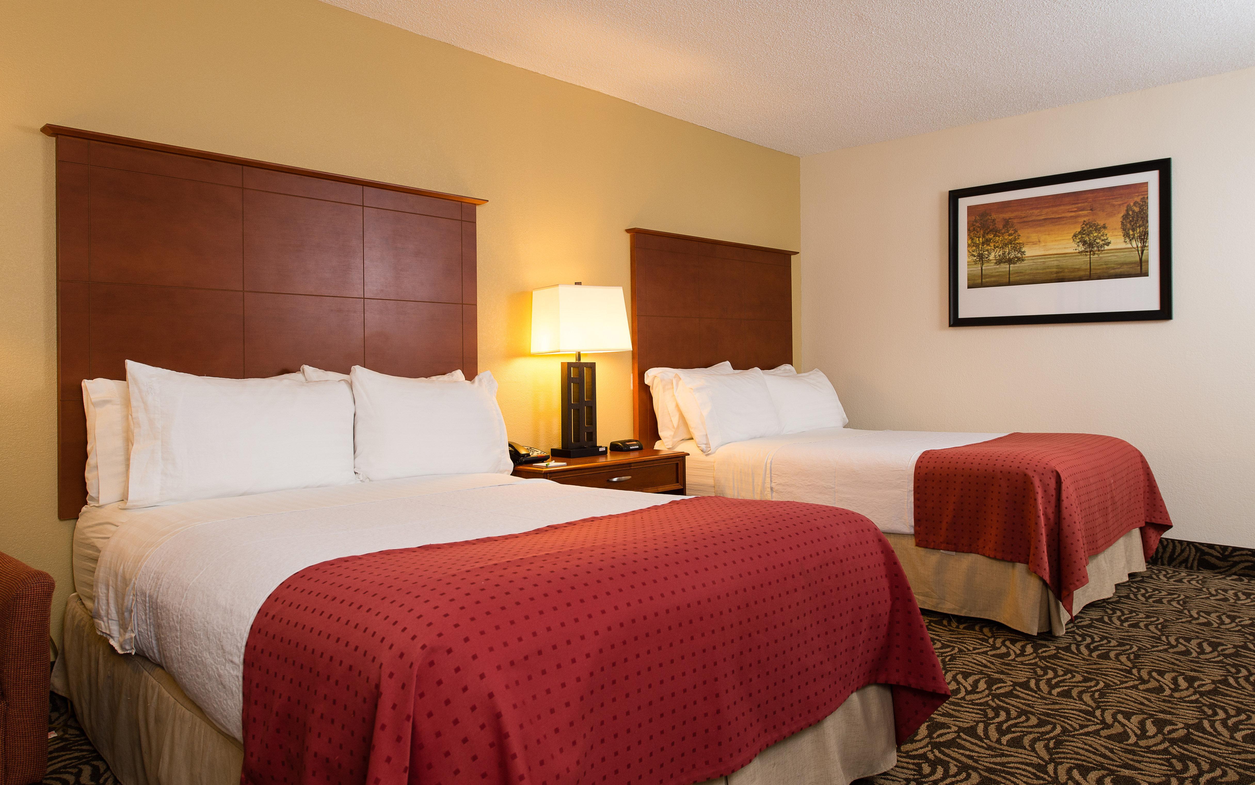 Отель Doubletree By Hilton Wilmington, Nc Экстерьер фото
